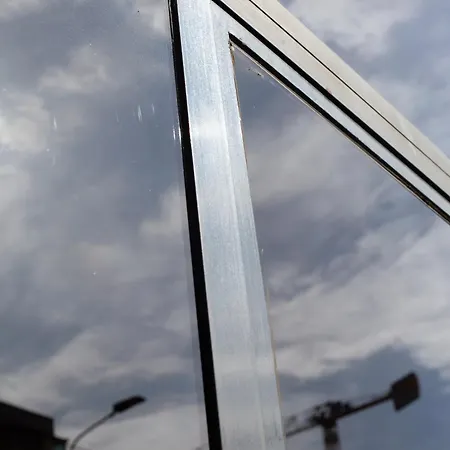 Apartment Columpio Isola And Milan