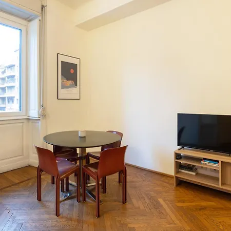One Bedroom Of Comfort And Style In The Heart Of * Milano