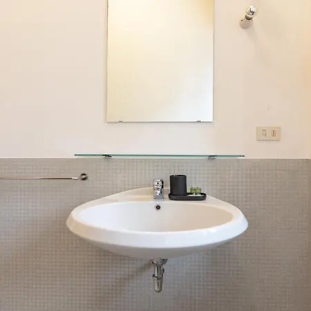 One Bedroom Of Comfort And Style In The Heart Of *