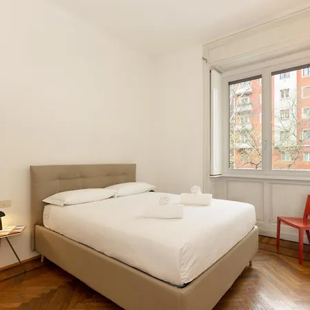 One Bedroom Of Comfort And Style In The Heart Of Appartamento