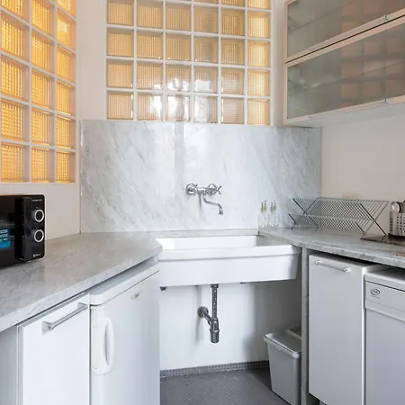 One Bedroom Of Comfort And Style In The Heart Of Appartamento *