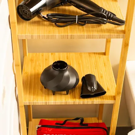 Gold - Navigli, Duomo, * Milán