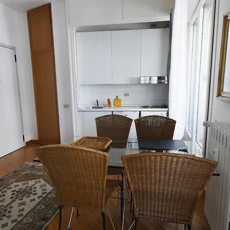 In The Fashion District Apartment Milan