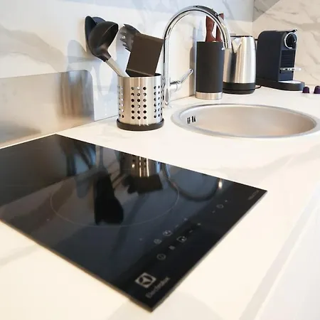 Hacca Collection - Bocconi Center Design 1br Apartment *