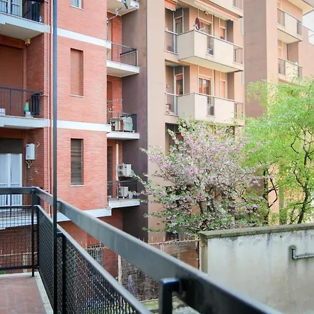 Hacca Collection - Bocconi Center Design 1br Apartment Milan