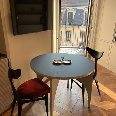 Penthouse In Piazza Duse, Palestro *