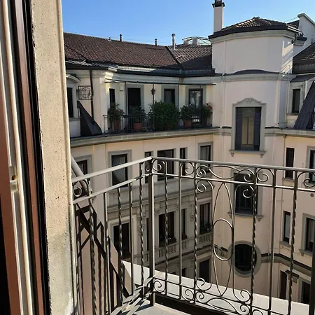 Penthouse In Piazza Duse, Palestro * Mediolan