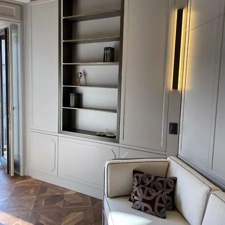 Penthouse In Piazza Duse, Palestro Apartament Mediolan