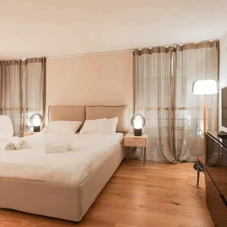 Διαμέρισμα Five Stars Lux *