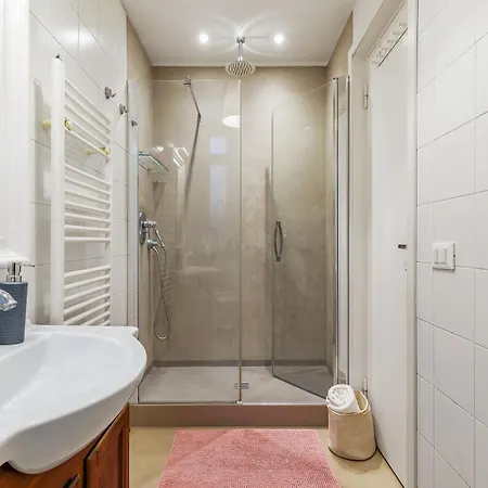 Milan's Navigli Nest Apartament *