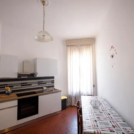 Apartment Moderno Trilocale In Zona Navigli
