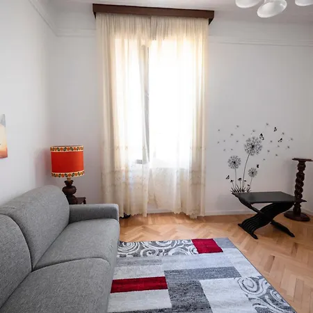 Apartament Moderno Trilocale In Zona Navigli Mediolan
