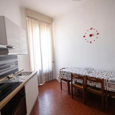 Apartment Moderno Trilocale In Zona Navigli *