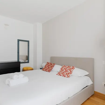 Arco Della Pace - Ampio Bilocale Apartment *