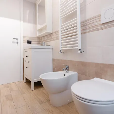 Apartament Bacio Di Velluto Vicino Metro Mediolan