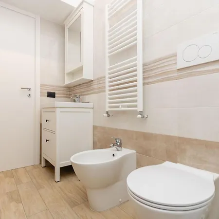 Bacio Di Velluto Vicino Metro *