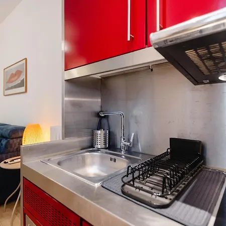 Bacio Di Velluto Vicino Metro ميلان