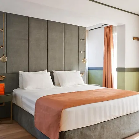 Fifty House Cellini Hotel Mediolan
