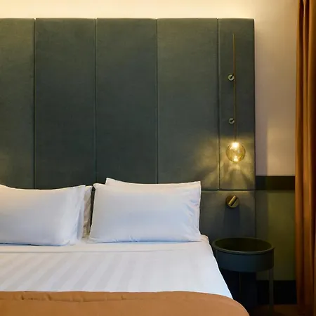 Hotel Fifty House 5*