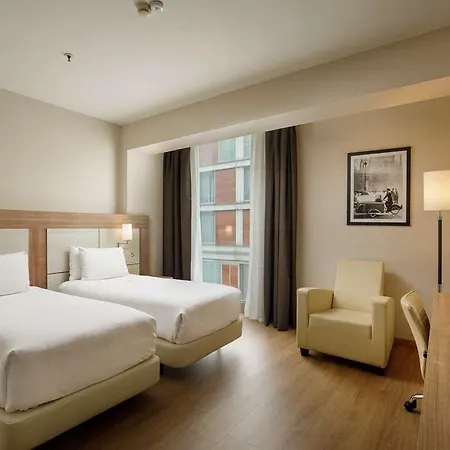 Отель Doubletree By Hilton