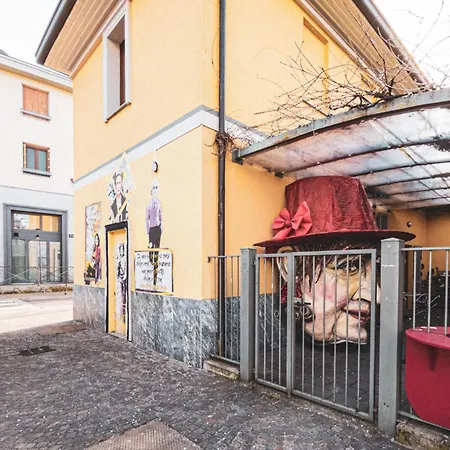 Via Magolfa - Heart Of Canals