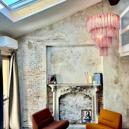 Charming And Design Attic Loft In Coolest Area Navigli Ticinese