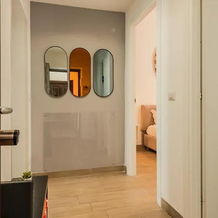 Easytopstay - Moscova Modern *