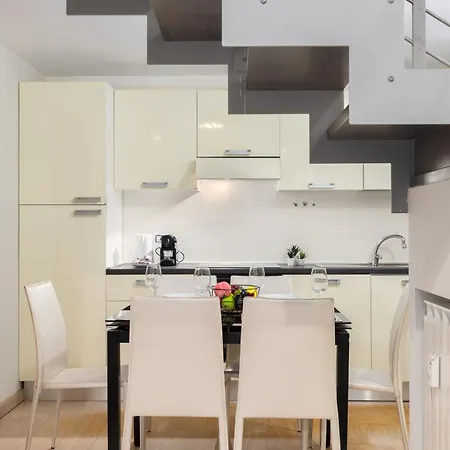 Con Metro Diretta 10 Minuti Duomo * Milano