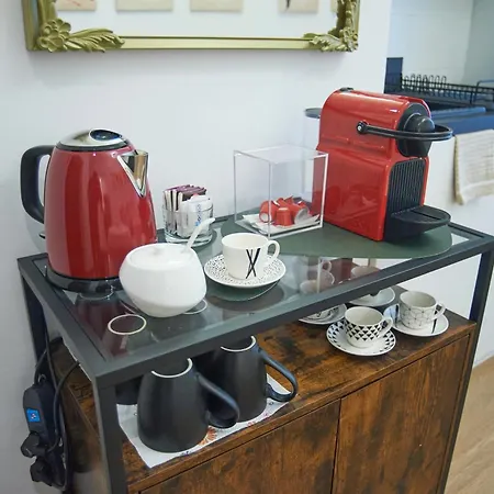 Apartment Design & Comfort A Metro A 2 Min