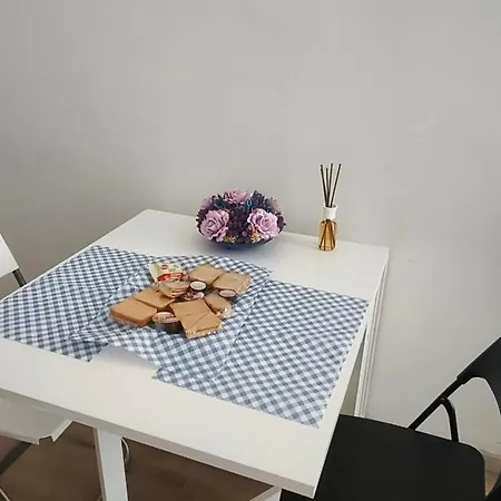 Arca M4 Forlanini Free Parking Apartment