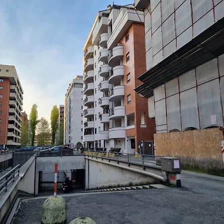 Lambrate Charming Vicino A Aeroporto Linate Metro4 E Ospedale San Raffaele Апартаменты Милан