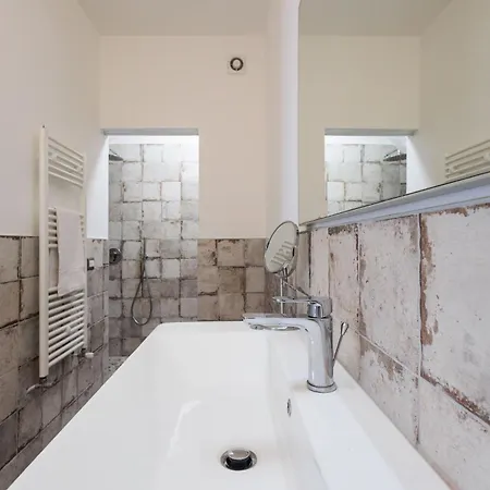 Urban House - Darsena Navigli Center Apartmán