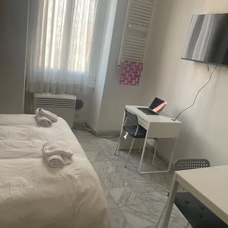 Charming In The Center *