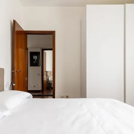 Wonderful Three-room Just Few Minutes Away From Mm Tricolore 公寓