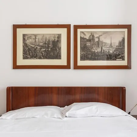 Apartament Spacious And Bright Three-room Just Few Steps From The Duomo Mediolan