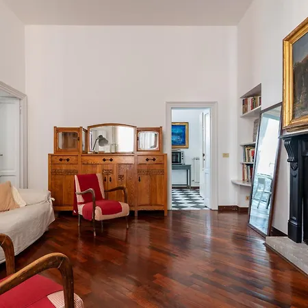 Spacious And Bright Three-room Just Few Steps From The Duomo * Milão