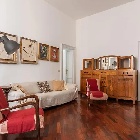 Appartamento Spacious And Bright Three-room Just Few Steps From The Duomo Milano