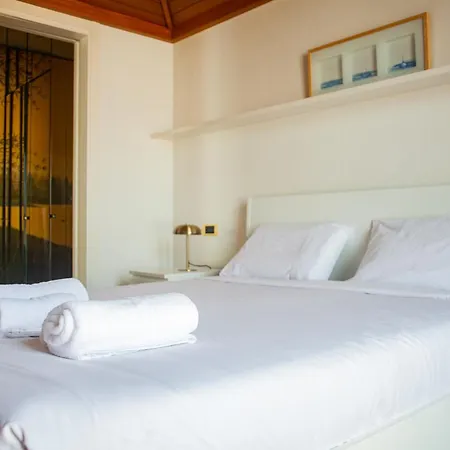 Penthouse With Panoramic Terrace - Design And Luxury Apartment Mailand