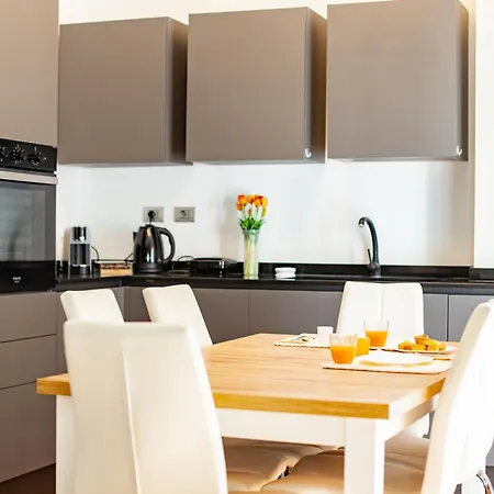 Design & Luxury With Garden In San Senatore *