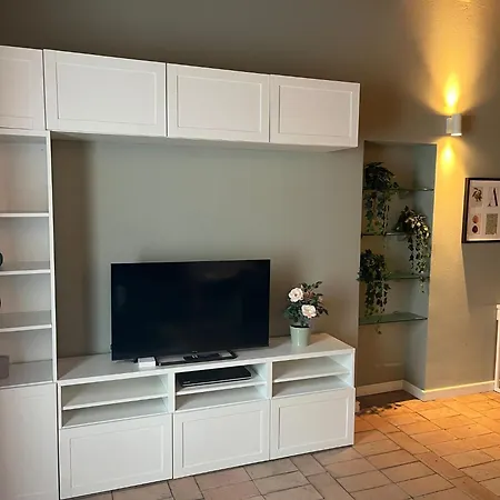 Navigli Darsena - Luxury With Balcony Apartment Milan