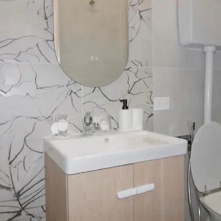 Central Apartment * Milan