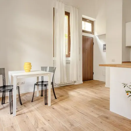 Hostmate - - Loreto