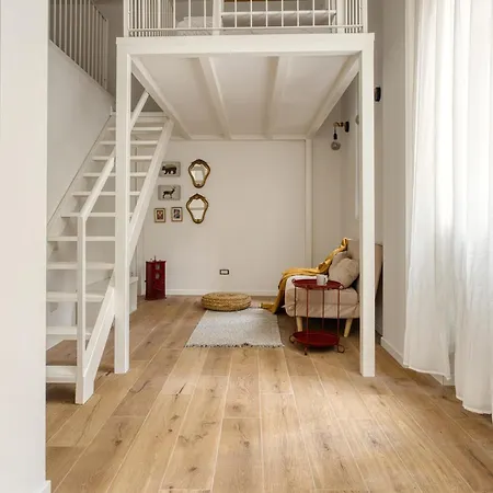 Hostmate - - Loreto Milaan