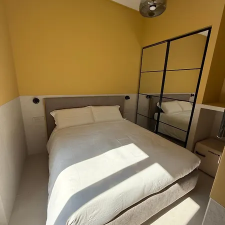 Richard's - Porta Romana Apartament *