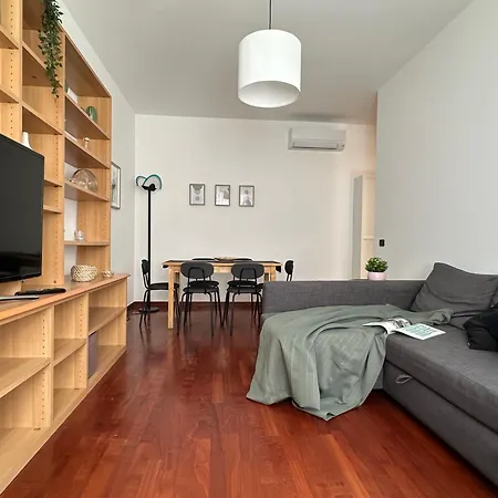 I Host - Villoresi 5 Mediolan