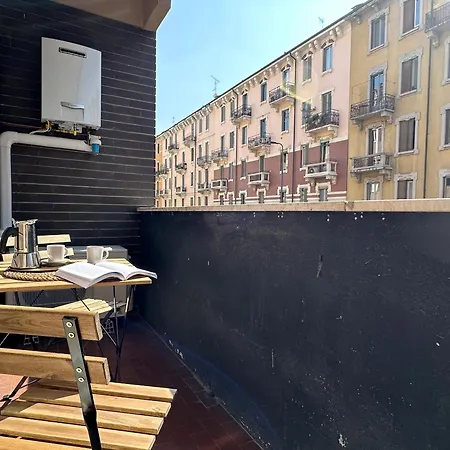 I Host - Villoresi 5 Mediolan