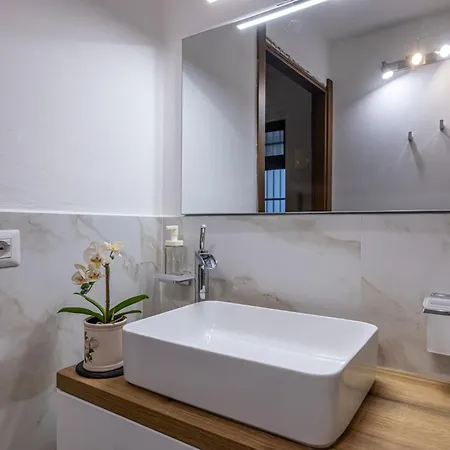 Industrial Loft Near The Centre Of Apartament *