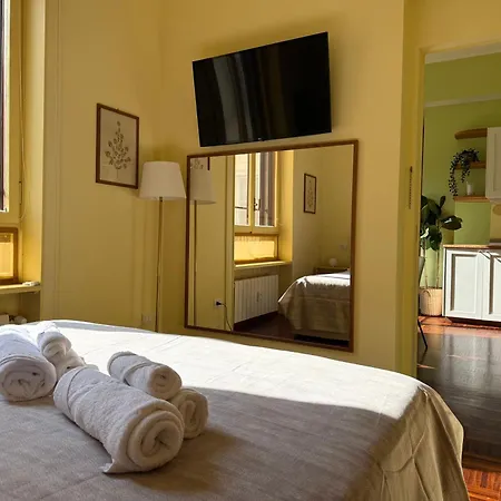 Urban Jungle 5 - Montenapoleone Apartment *