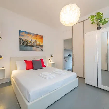 Italstay - Sui Navigli - Pet Friendly Apartamento Milán