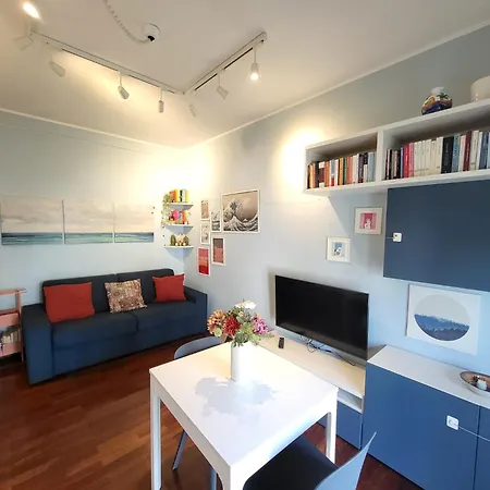 Blue Retreat M4 Apartment